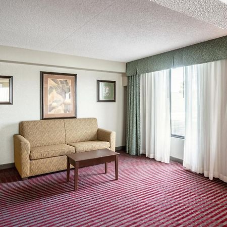 Lakeland Hotel Εξωτερικό φωτογραφία
